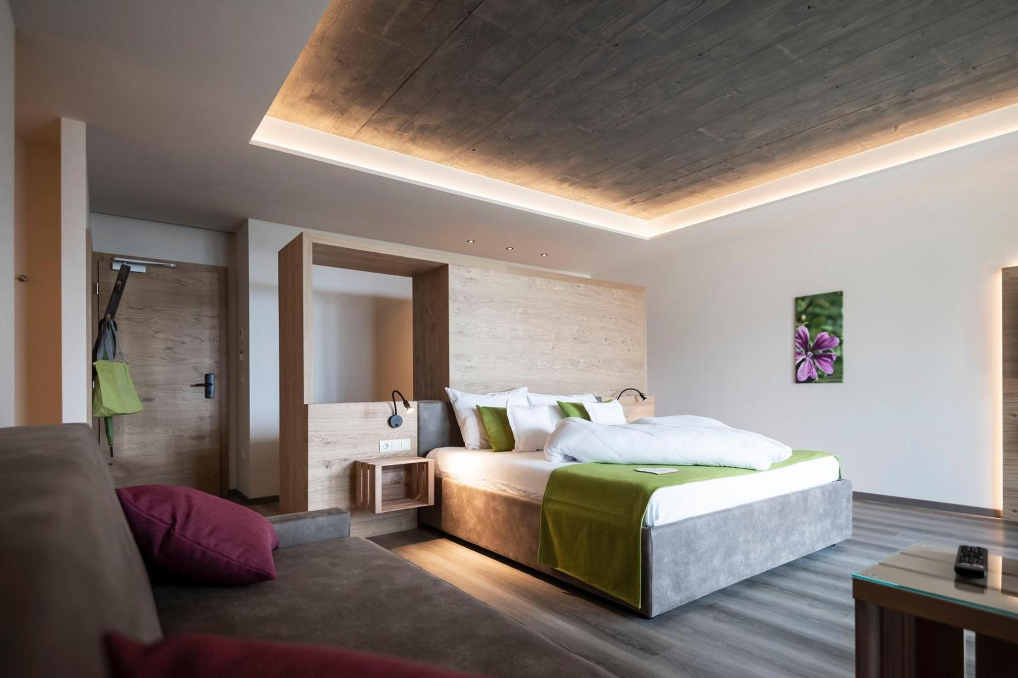 Hotel Pfeiss Лана Екстер'єр фото