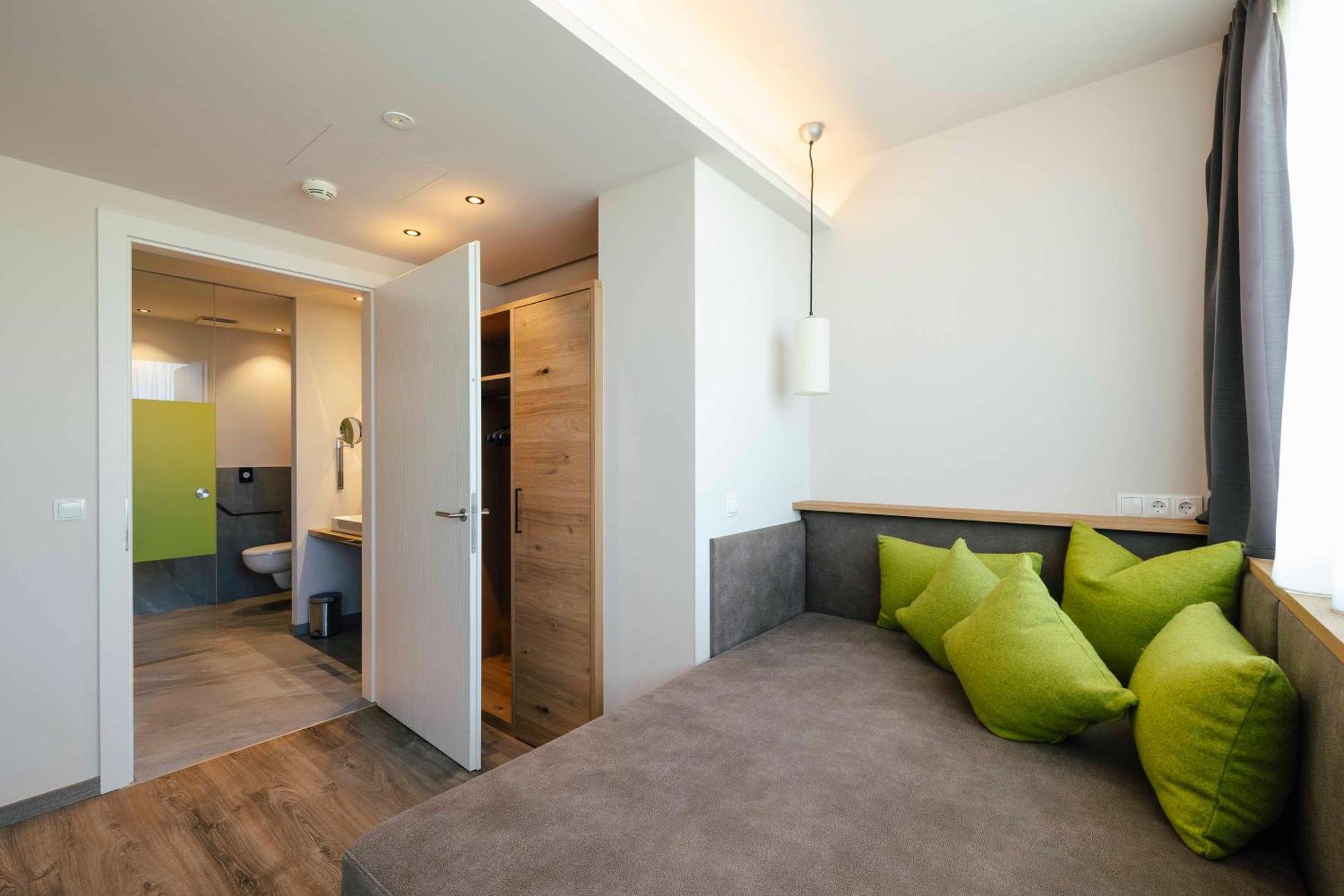 Hotel Pfeiss Лана Екстер'єр фото