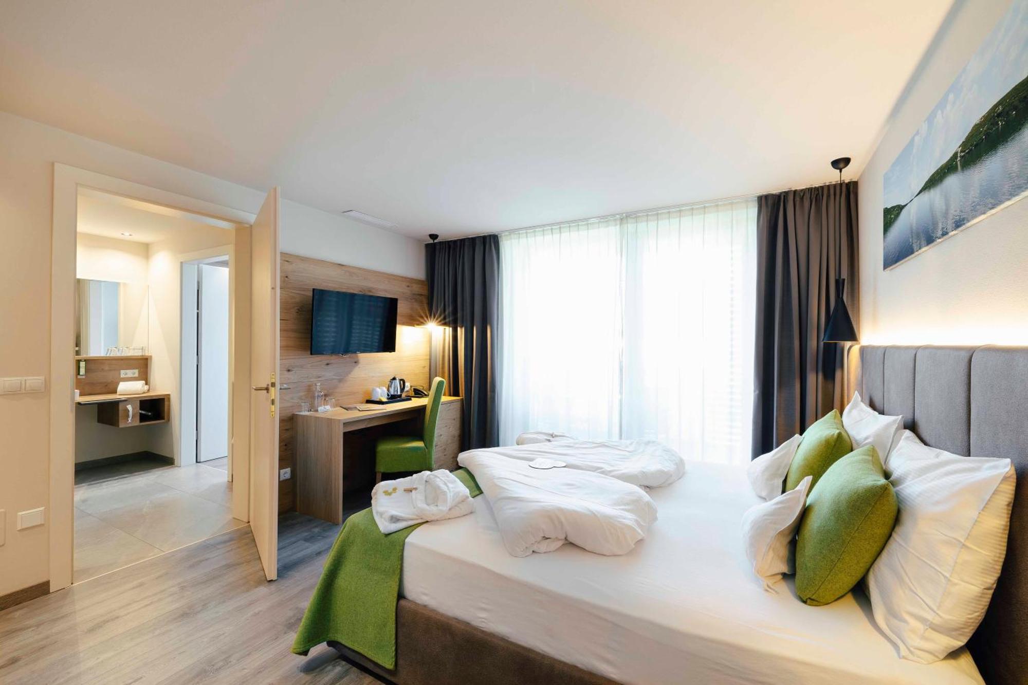 Hotel Pfeiss Лана Екстер'єр фото